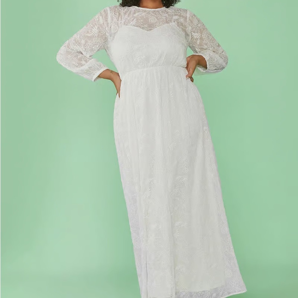 NWT ModCloth Just The Beginning Lace Lined Maxi Dress size Medium